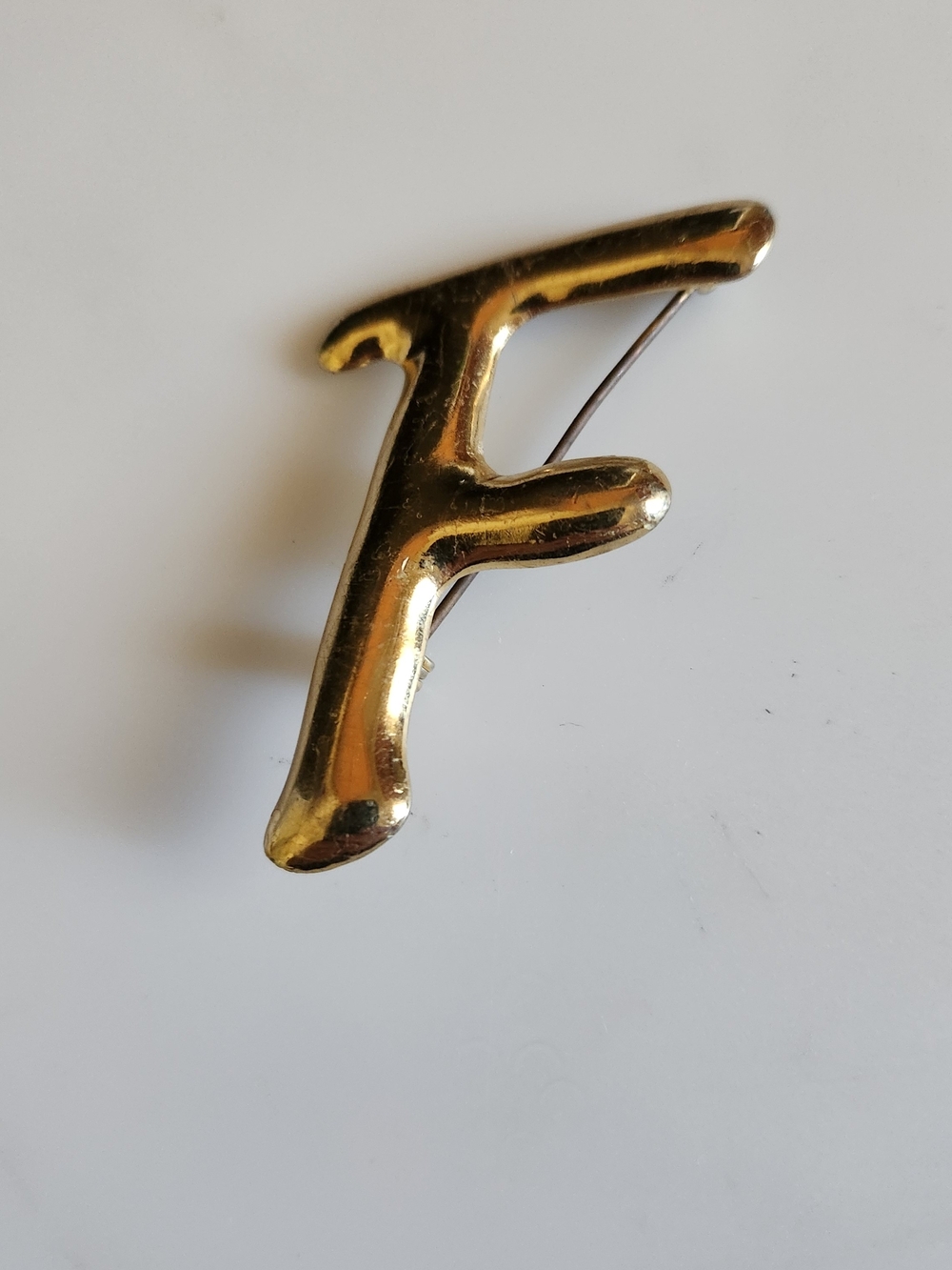 Gold Letter F Brooch Pin